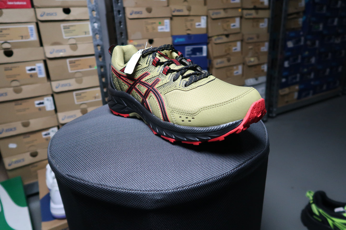 ASICS GEL-VENTURE 9 MENS TRAIL RUNNING SHOE OLIVE OIL/ELECTRIC RED