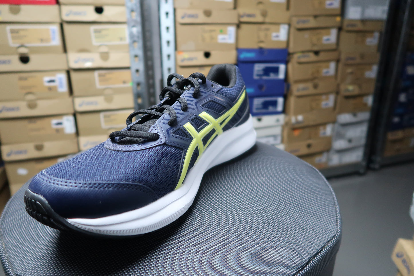 ASICS MENS JOLT 3 BEGINNER RUNNING SHOE (MIDNIGHT)