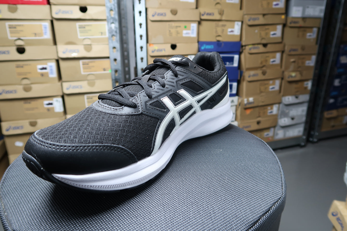 ASICS JOLT 3 MENS BLACK/WHITE