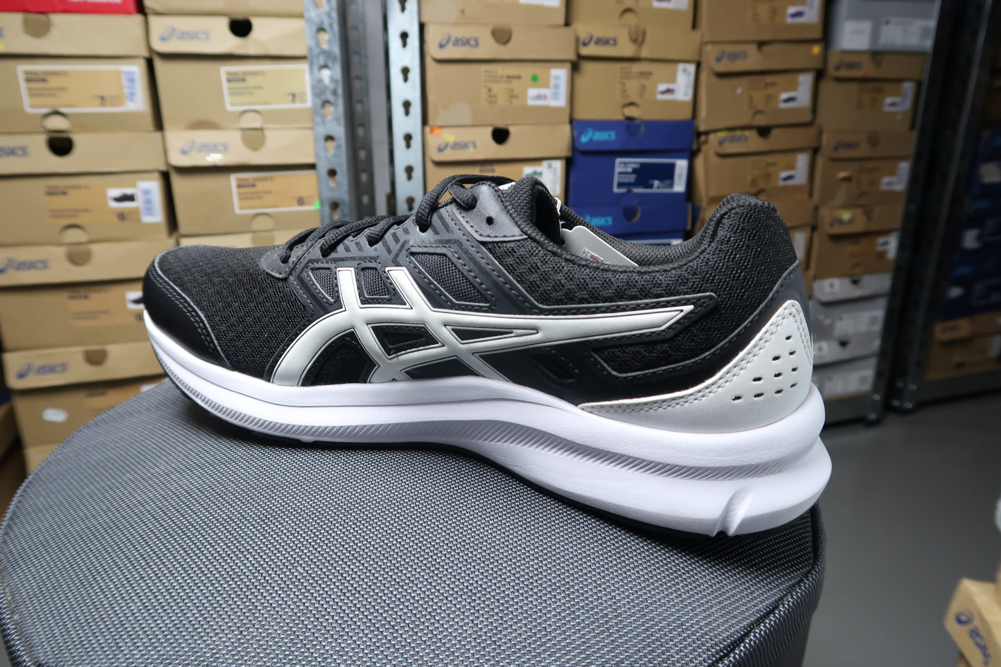 ASICS JOLT 3 MENS BLACK/WHITE