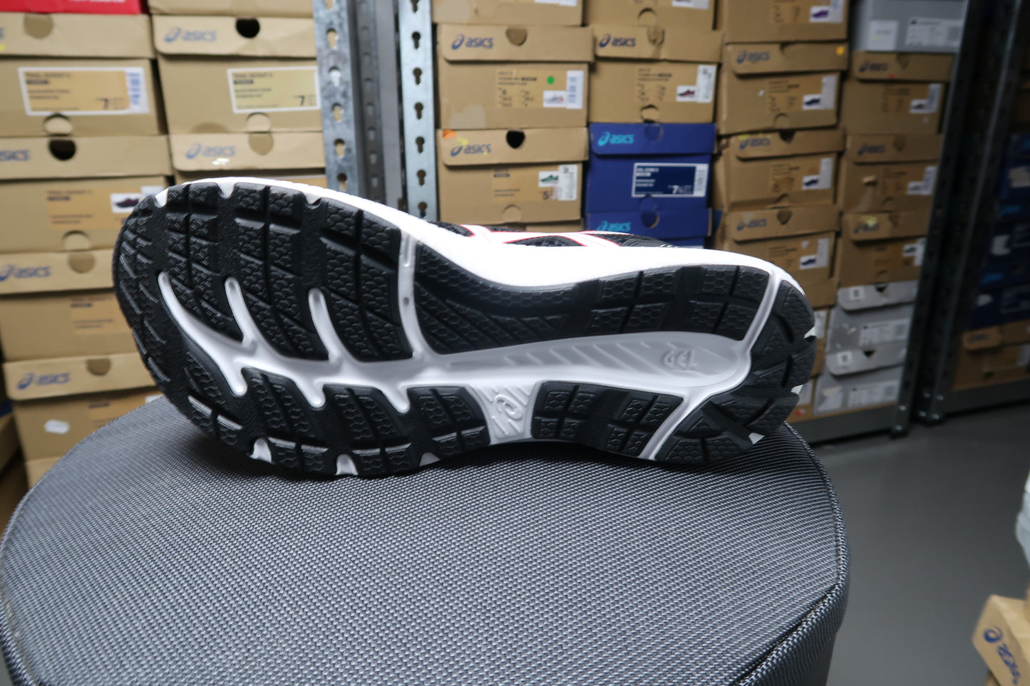 GEL-CONTEND 7 MENS ROAD RUNNING SHOE (BLACK)