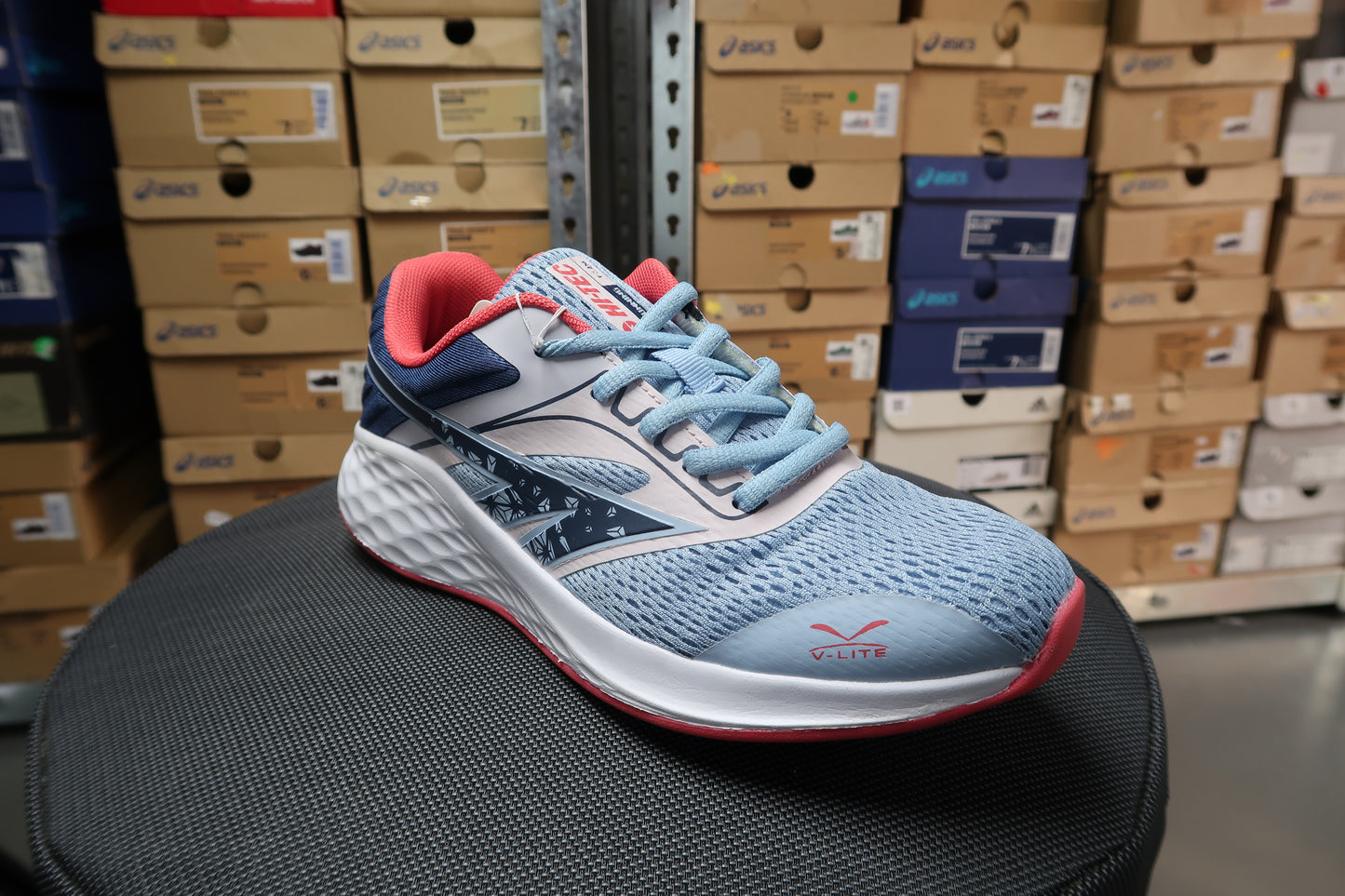 HI-TEC V-LITE LEO WOMEN
