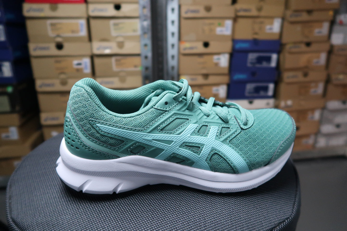 ASICS JOLT 3 WOMEN BEGINNER RUNNING SHOE (sage)