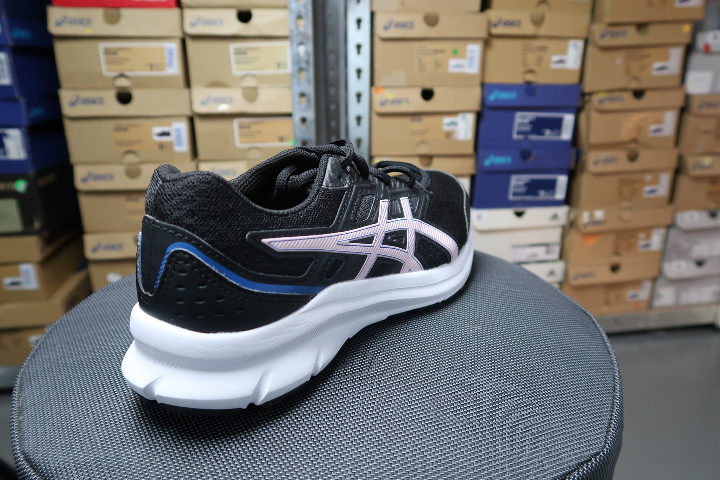 ASICS JOLT 3 WOMEN BEGINNER RUNNING SHOE