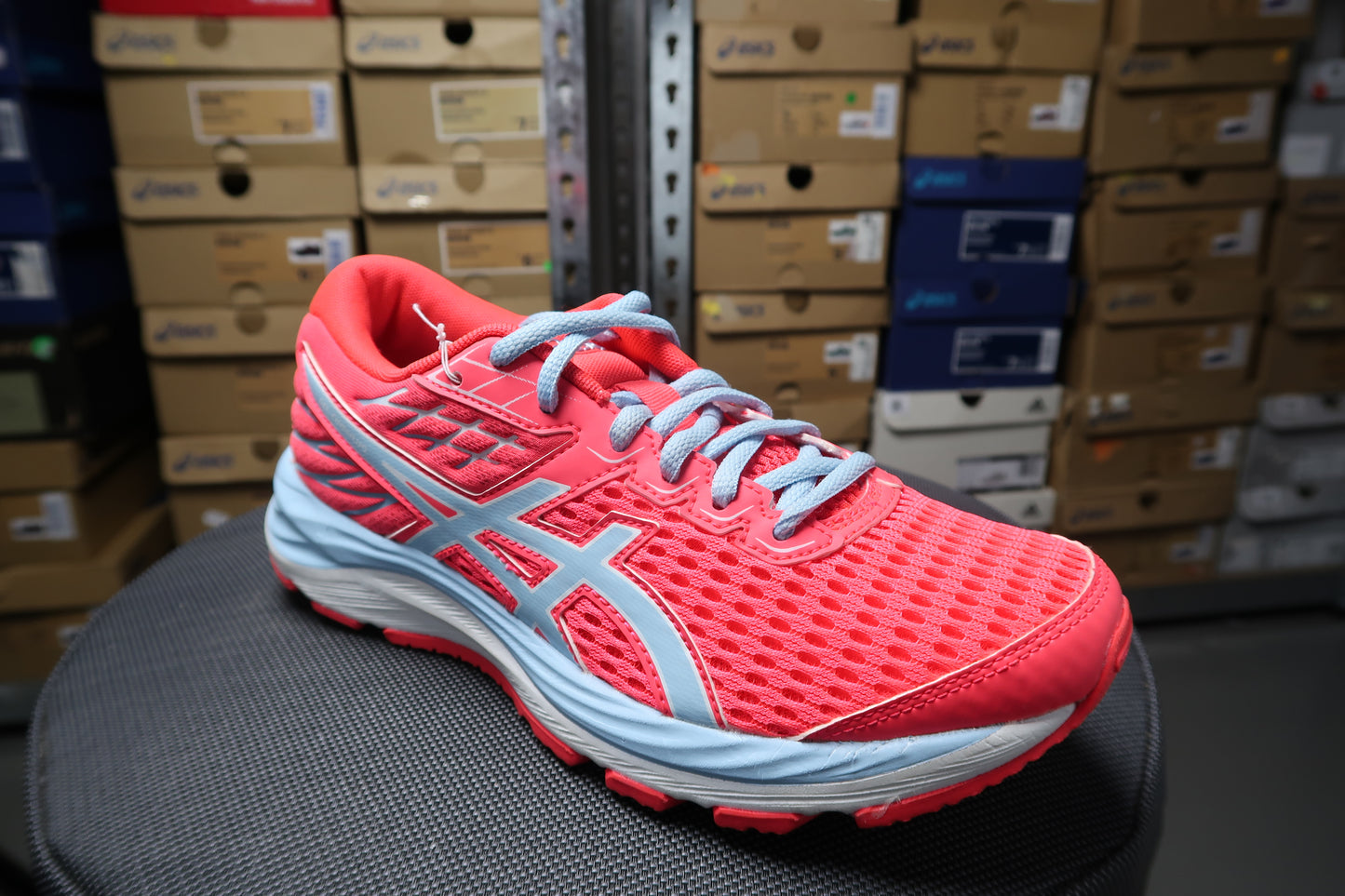 ASICS GEL-CUMULUS 21 GS ROAD RUNNING SHOE