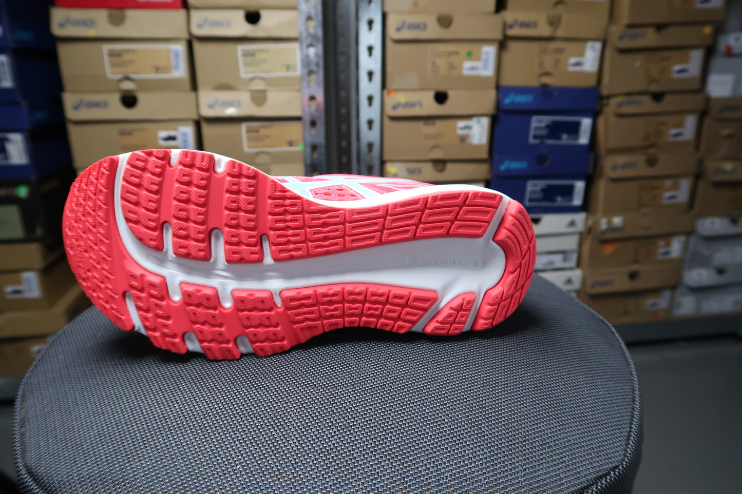 ASICS GEL-CUMULUS 21 GS ROAD RUNNING SHOE