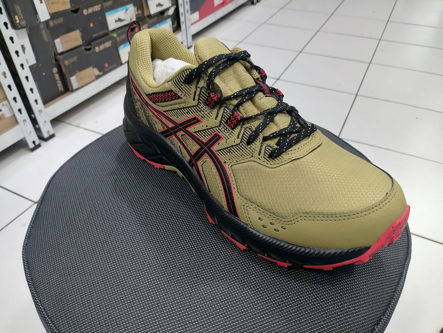 ASICS GEL-VENTURE 9 MENS TRAIL RUNNING SHOE OLIVE OIL/ELECTRIC RED