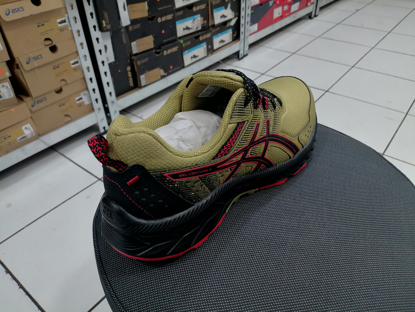 ASICS GEL-VENTURE 9 MENS TRAIL RUNNING SHOE OLIVE OIL/ELECTRIC RED