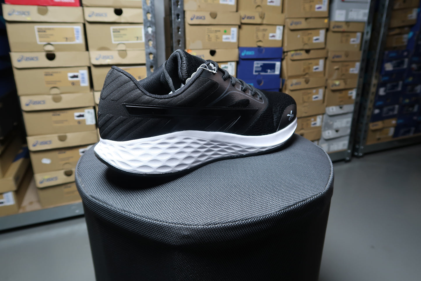 HI TEC V-LITE LEO MENS BLACK/WHITE