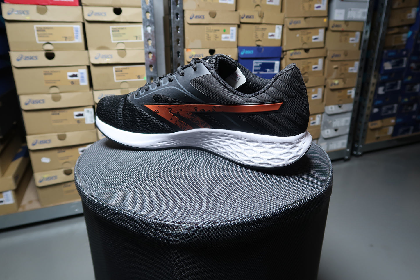 HI TEC V-LITE LEO MENS BLACK/ORANGE