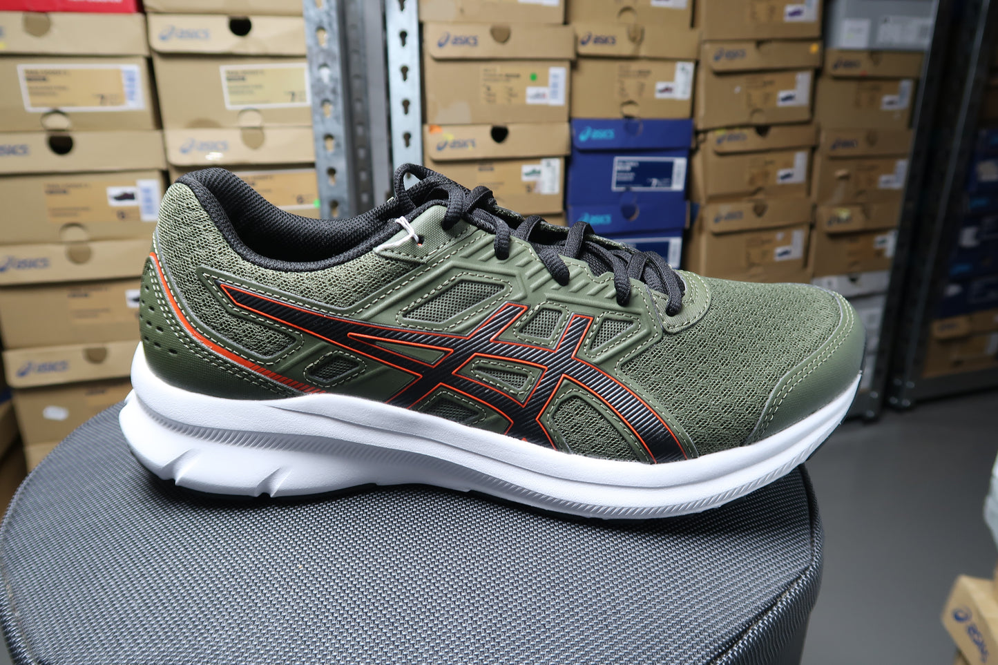 ASICS MENS JOLT 3 BEGINNER RUNNING SHOE (MANTLE GREEN)