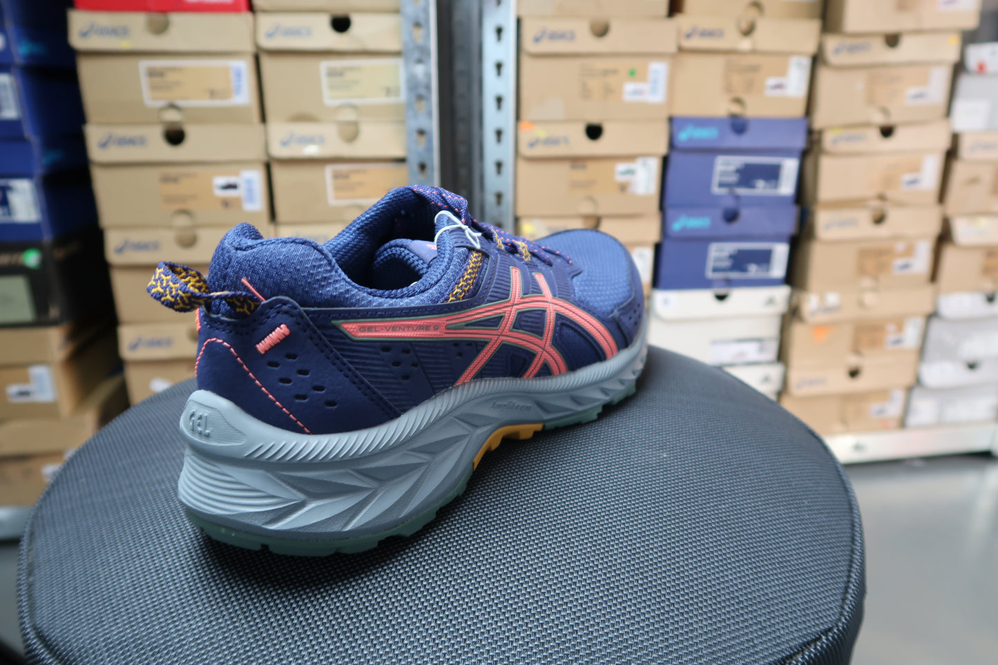 ASICS GEL-VENTURE 9 TRAIL RUNNING SHOE